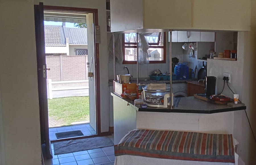 2 Bedroom Property for Sale in Kabega Park Eastern Cape